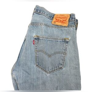 LEVI’S 501 Jeans- Women’s 34x34 Medium Wash Denim Blue Jeans